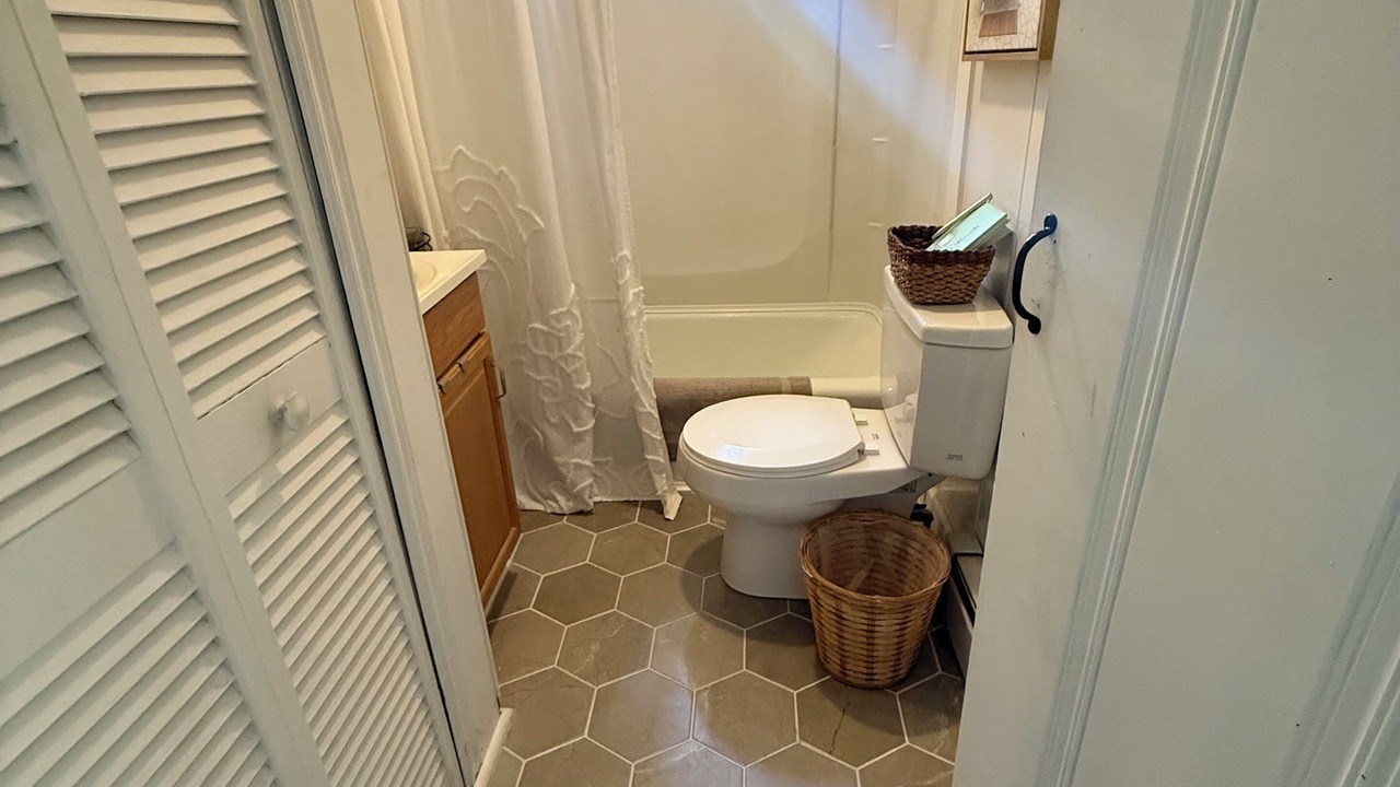 Photo of Bathroom in Ashford