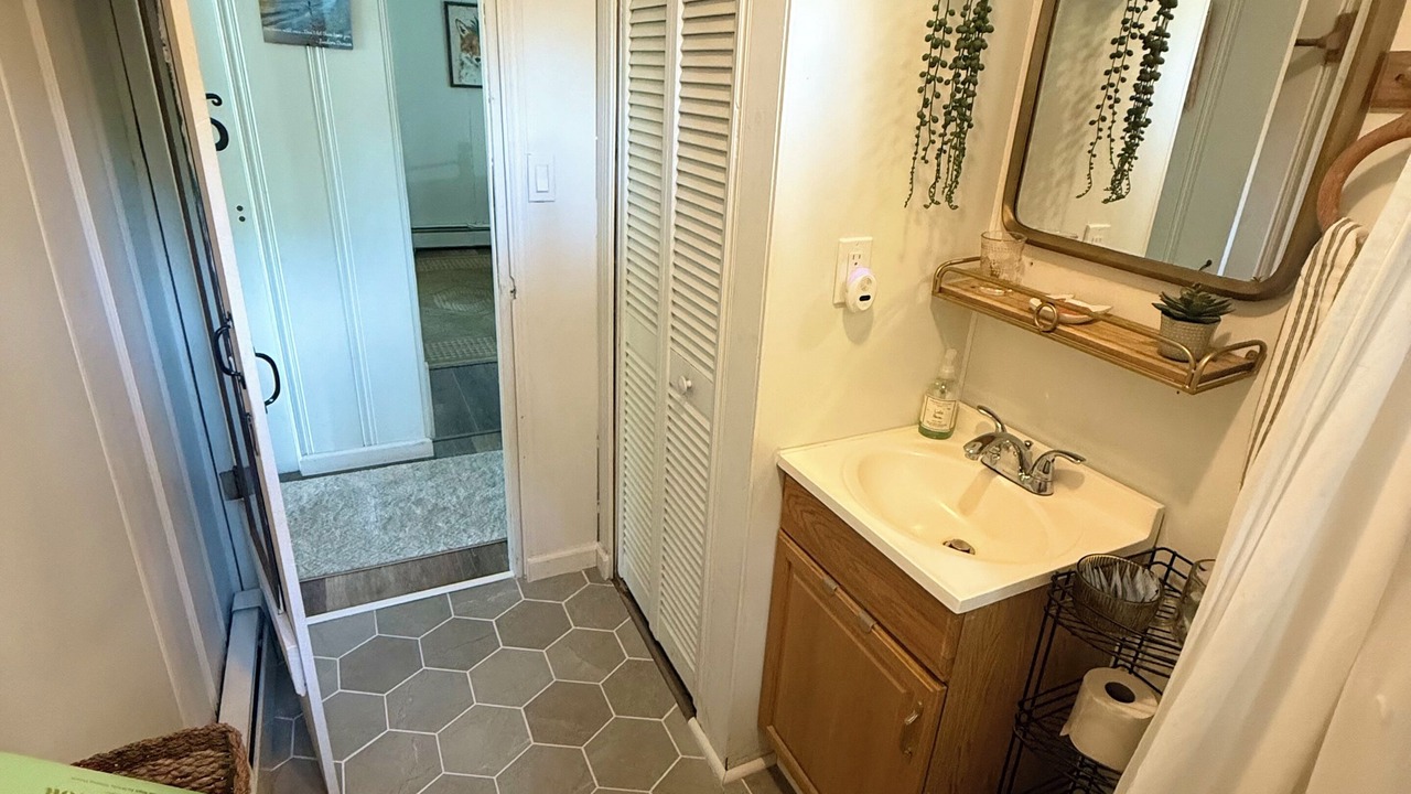 Photo of Bathroom in Ashford