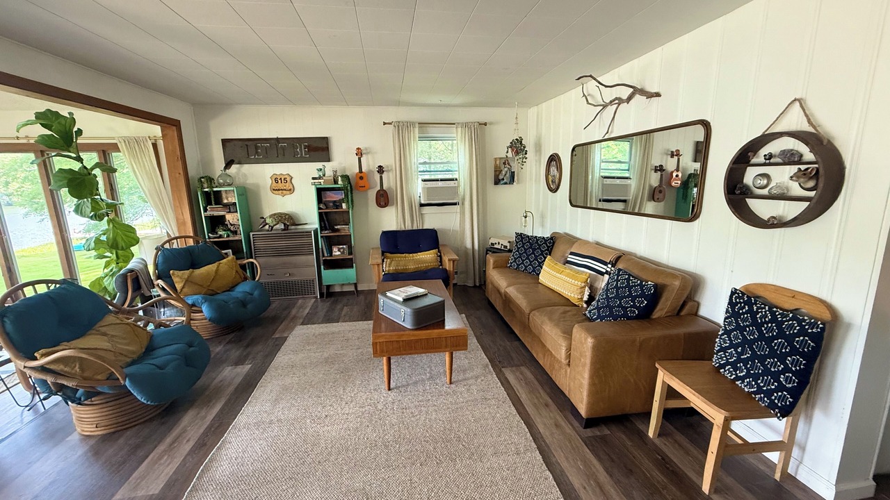 Photo of Livingroom in Ashford