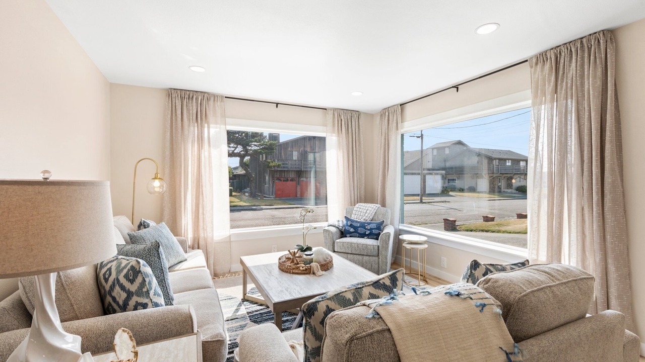 Photo of Livingroom in Crescent City