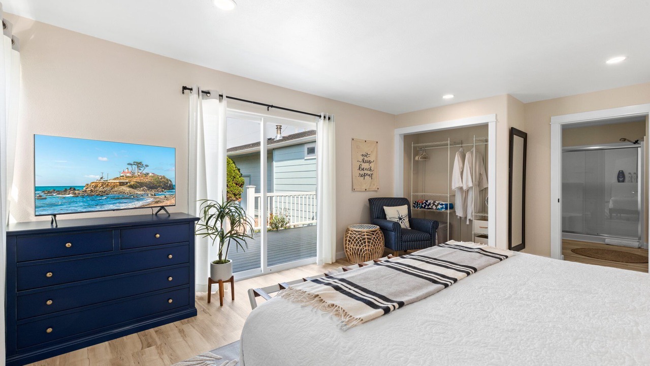 Photo of Bedroom in Crescent City