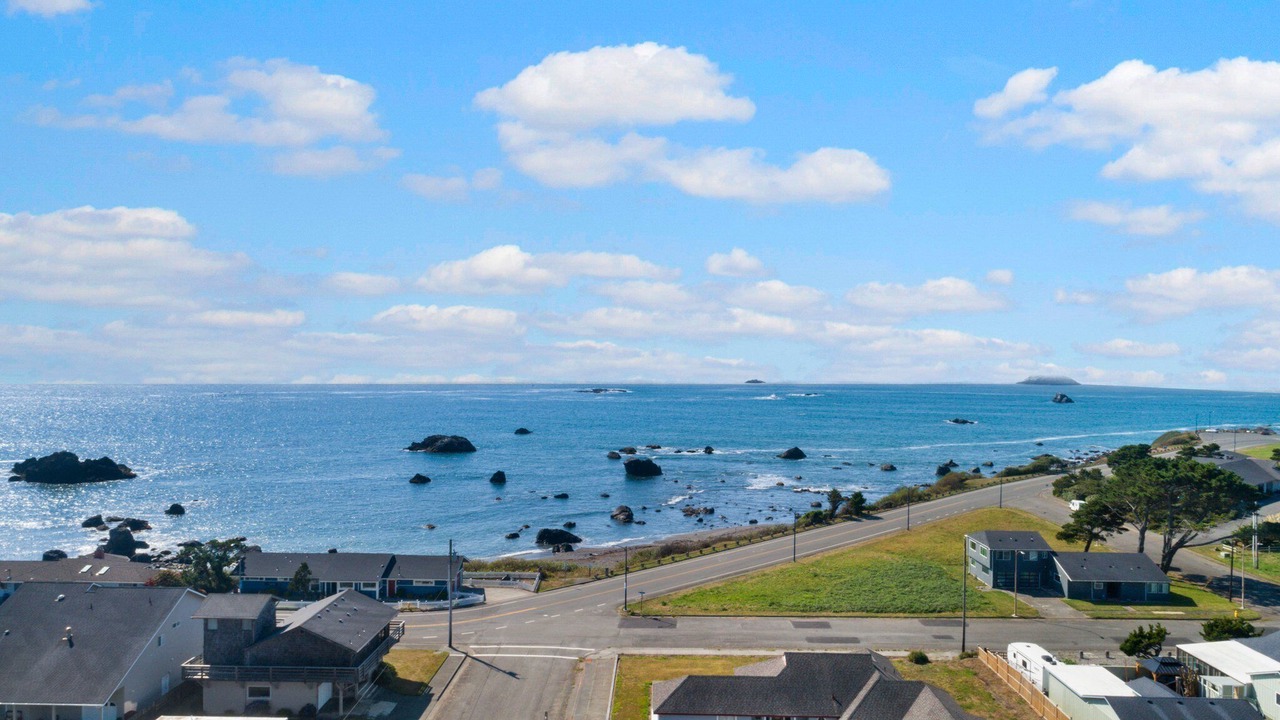 Photo of Others in Crescent City