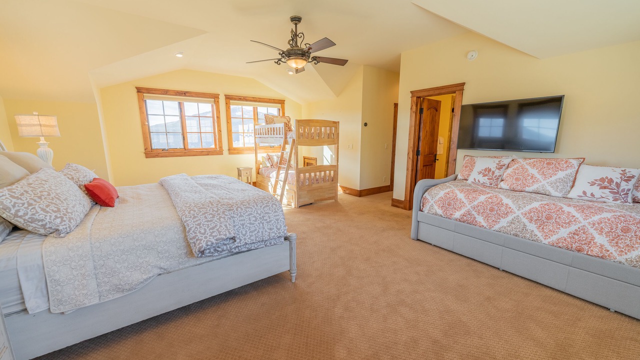 Photo of Bedroom in Mount Crested Butte