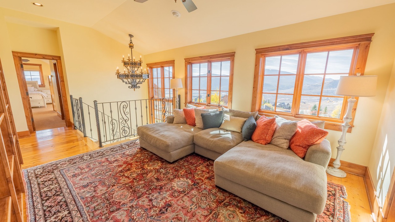 Photo of Livingroom in Mount Crested Butte