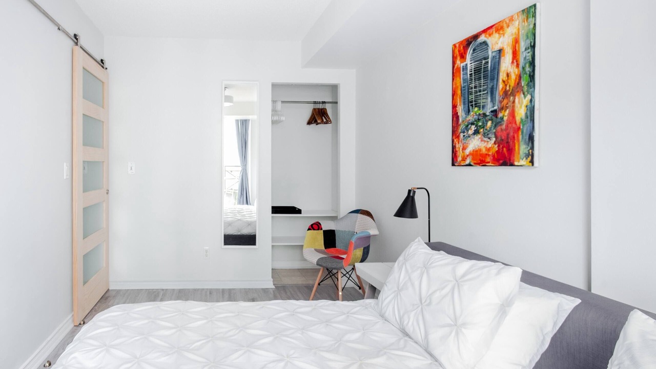 Photo of Bedroom in Toronto Entertainment District