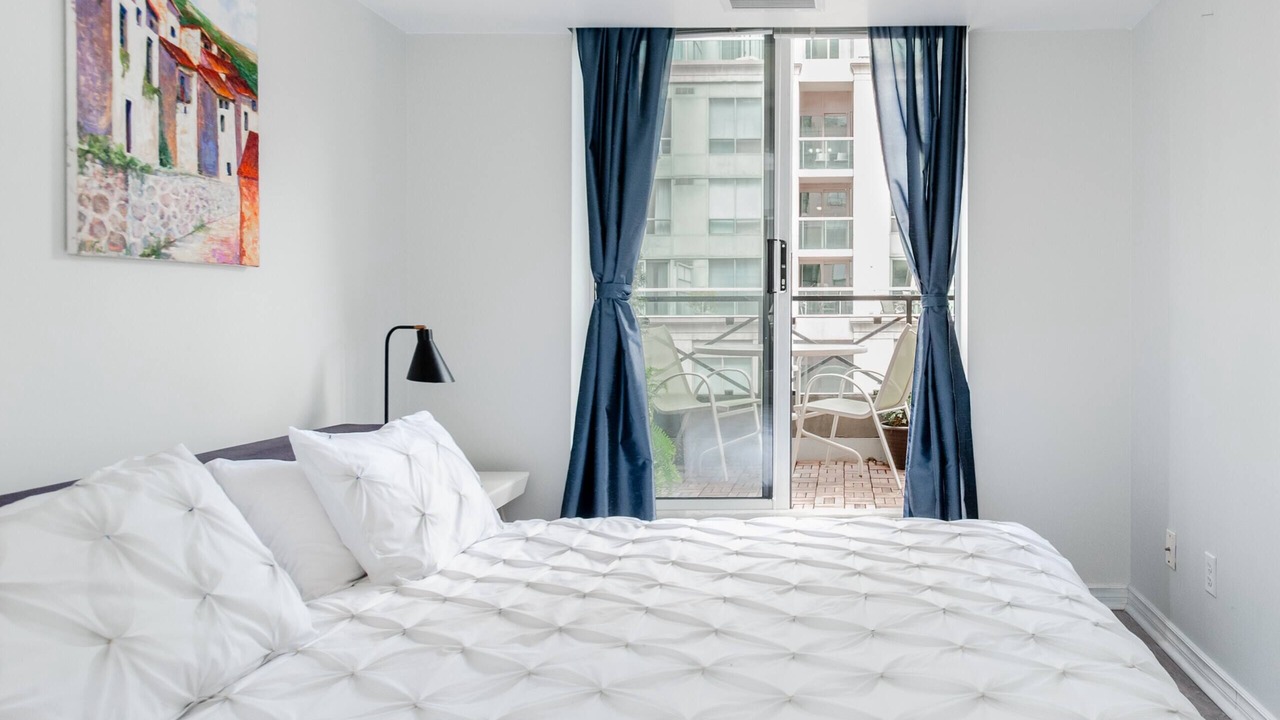 Photo of Bedroom in Toronto Entertainment District