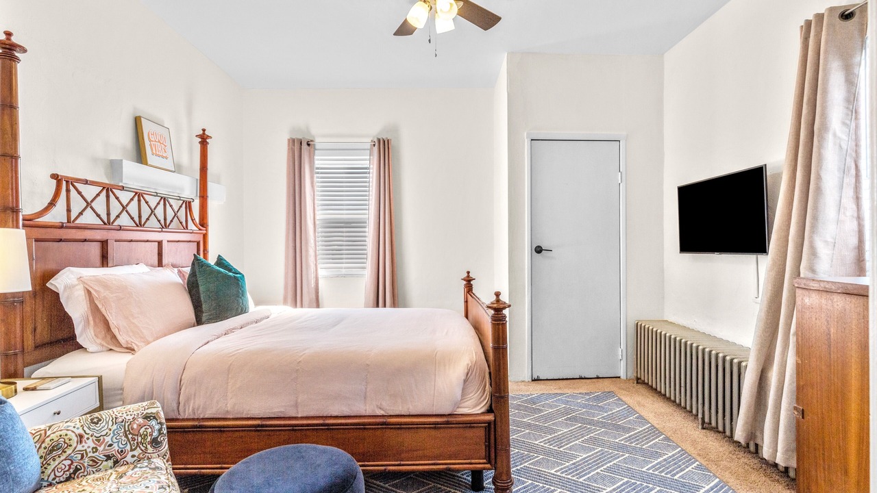 Photo of Bedroom in The Hill