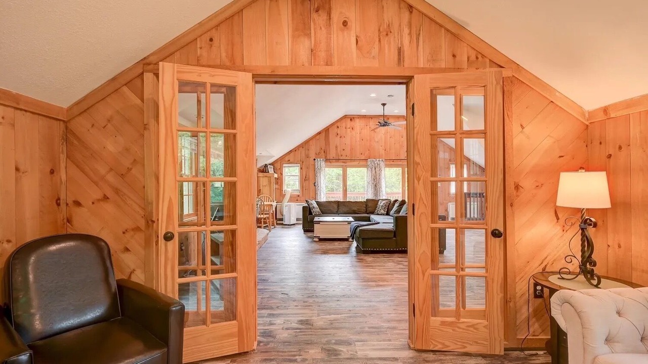 Photo of Livingroom in Birch Hill