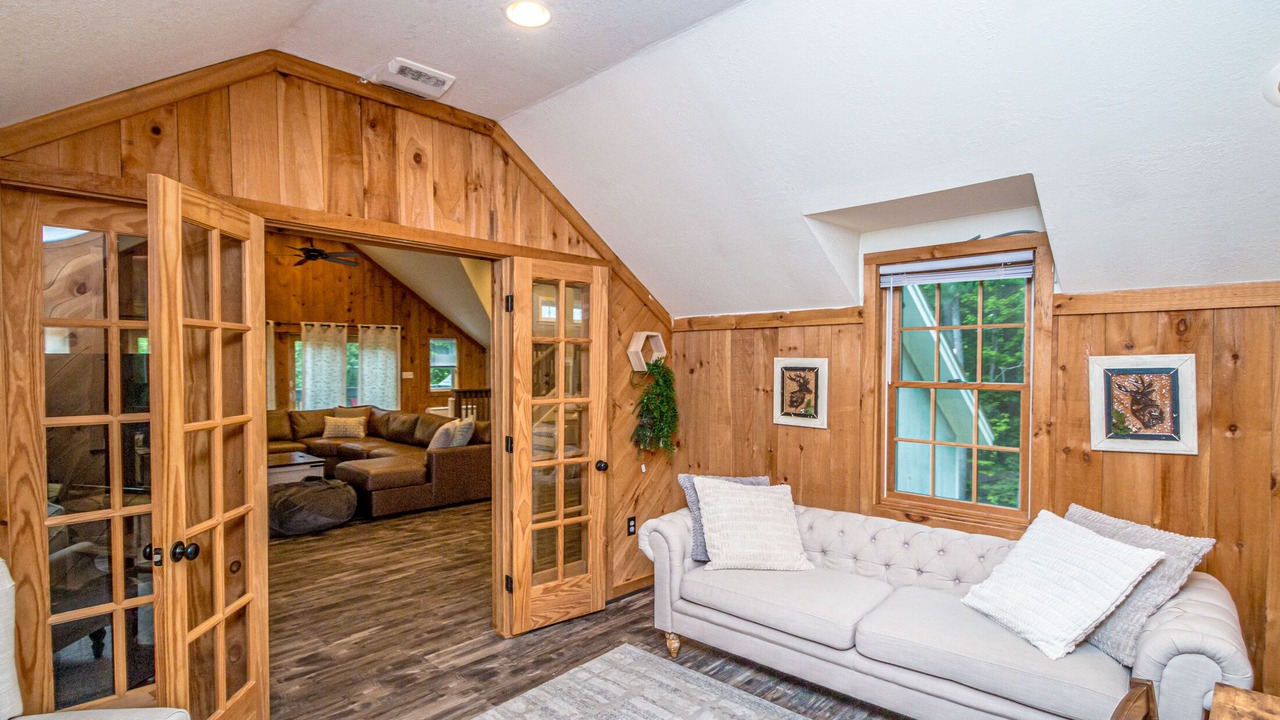 Photo of Livingroom in Birch Hill