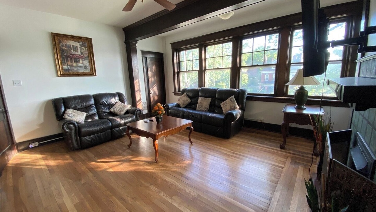 Photo of Livingroom in Point Breeze North