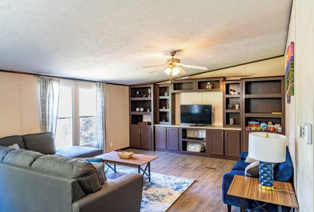 Photo of Livingroom in Elgin
