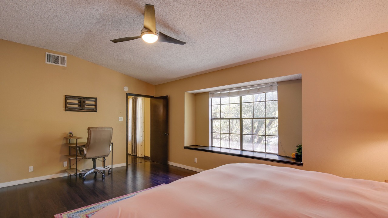 Photo of Bedroom in North San Antonio - SAT