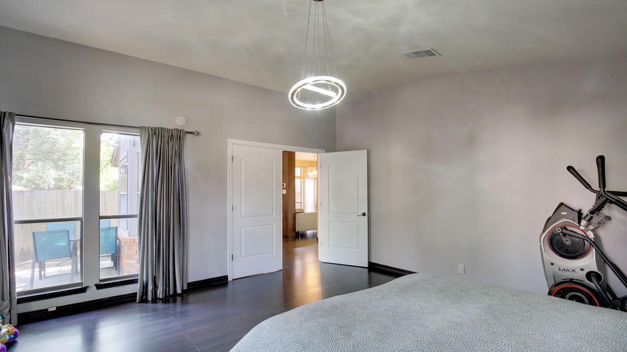Photo of Bedroom in North San Antonio - SAT