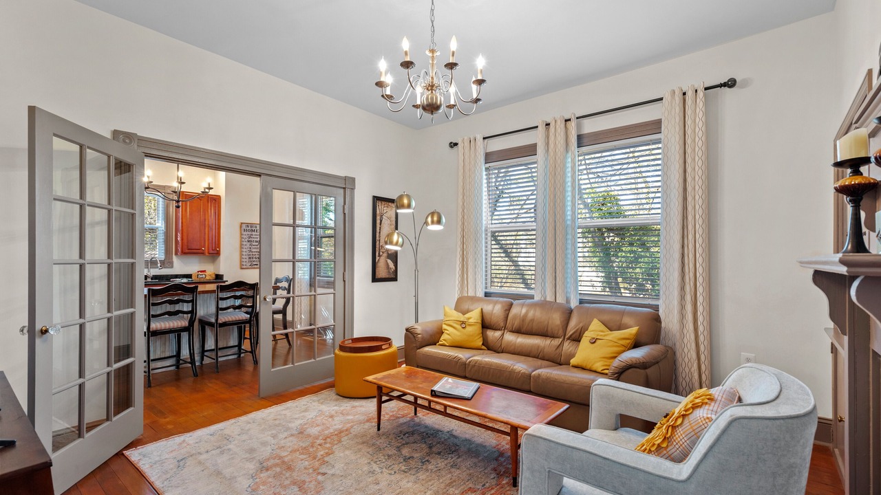 Photo of Livingroom in Petersburg