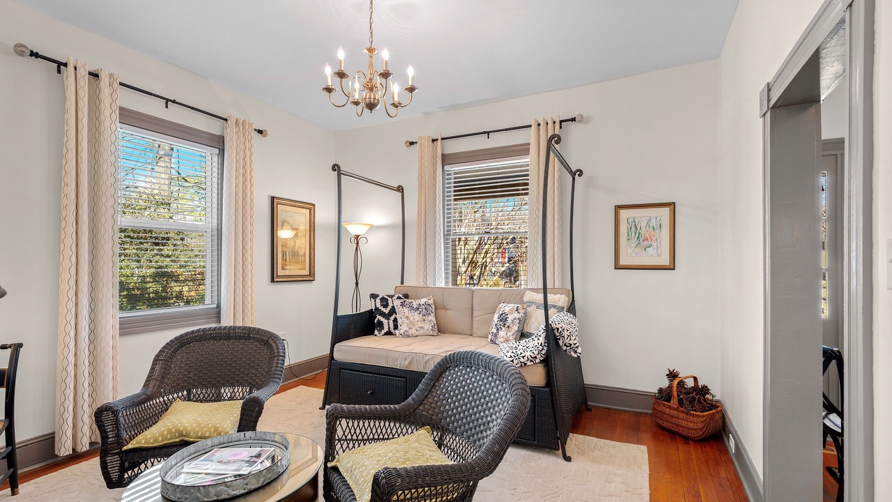 Photo of Livingroom in Petersburg