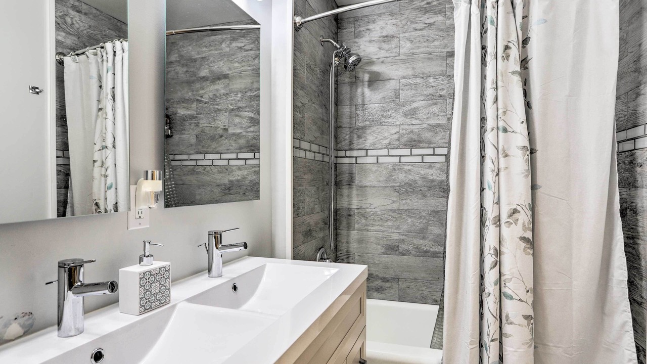 Photo of Bathroom in Toledo