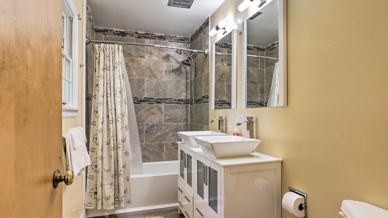 Photo of Bathroom in Toledo