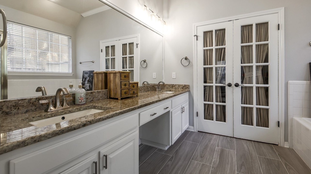 Photo of Bathroom in Lower Basin Lake Travis