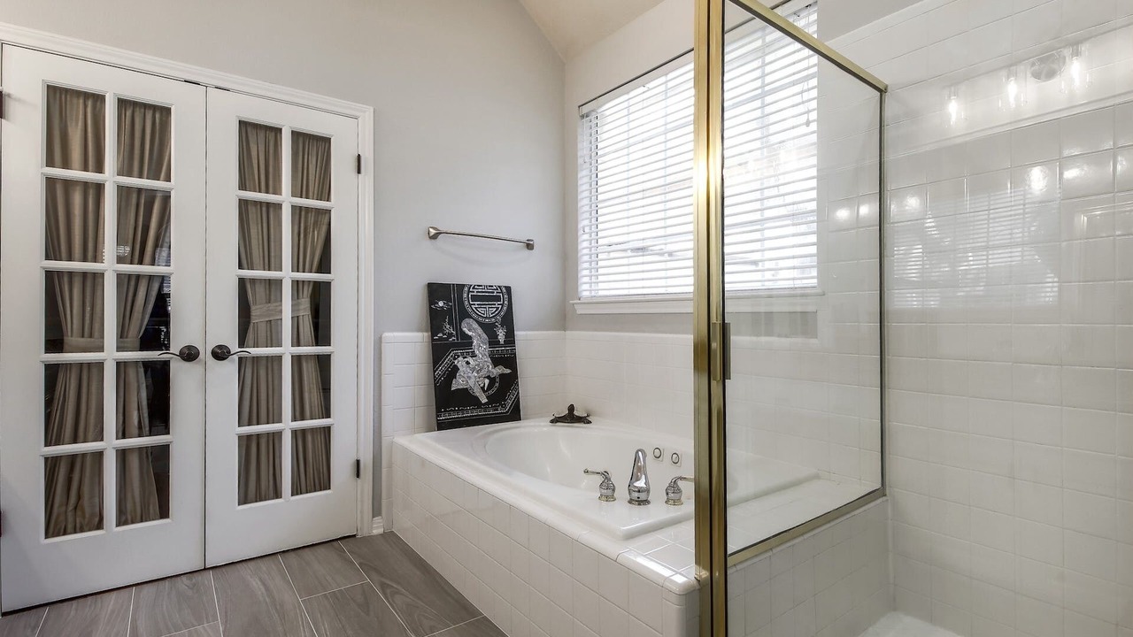 Photo of Bathroom in Lower Basin Lake Travis