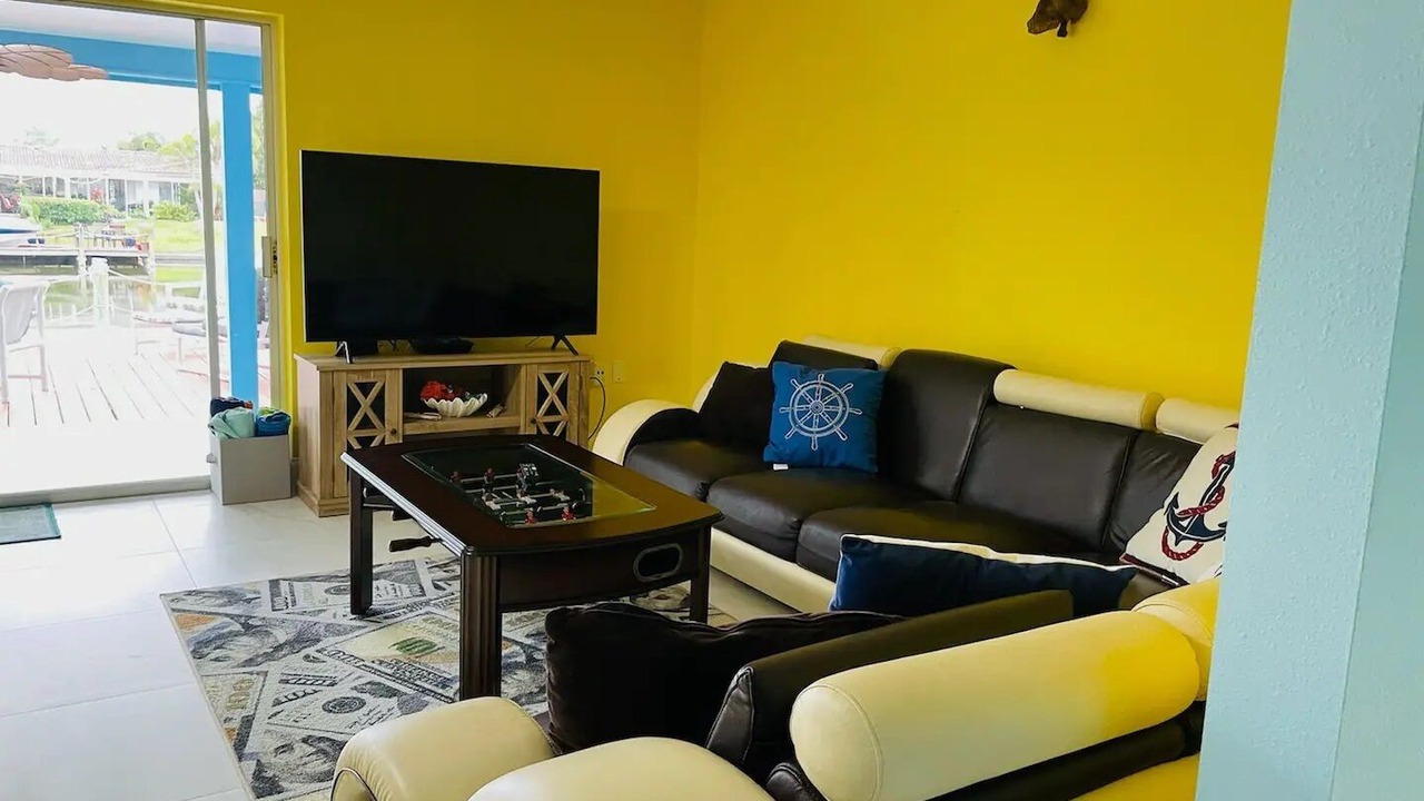 Photo of Livingroom in Forest Isles