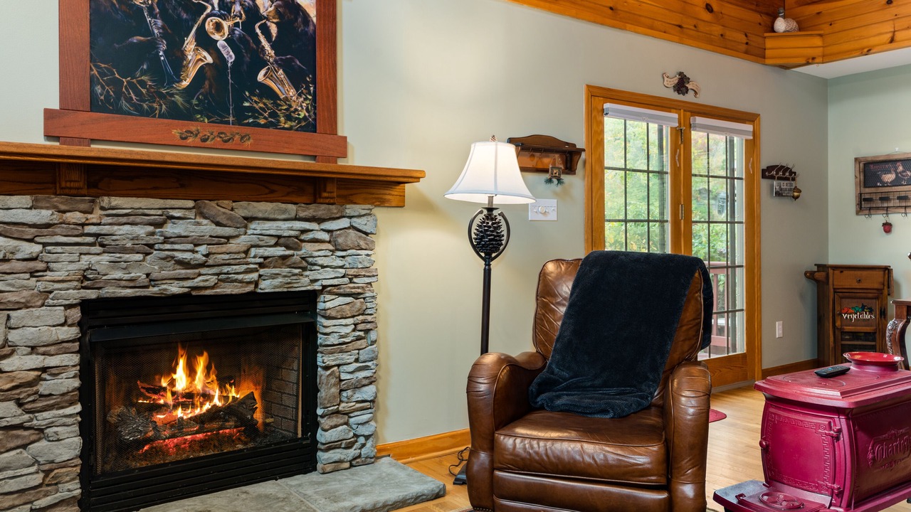 Photo of Livingroom in Maggie Valley