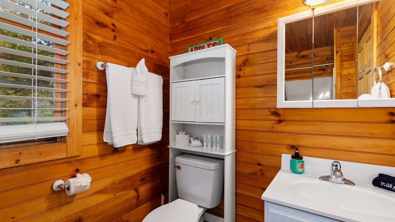 Photo of Bathroom in Maggie Valley