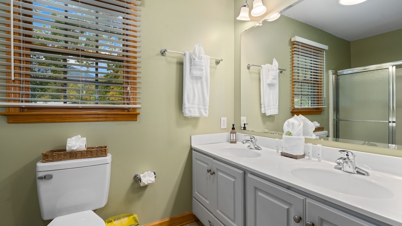 Photo of Bathroom in Maggie Valley
