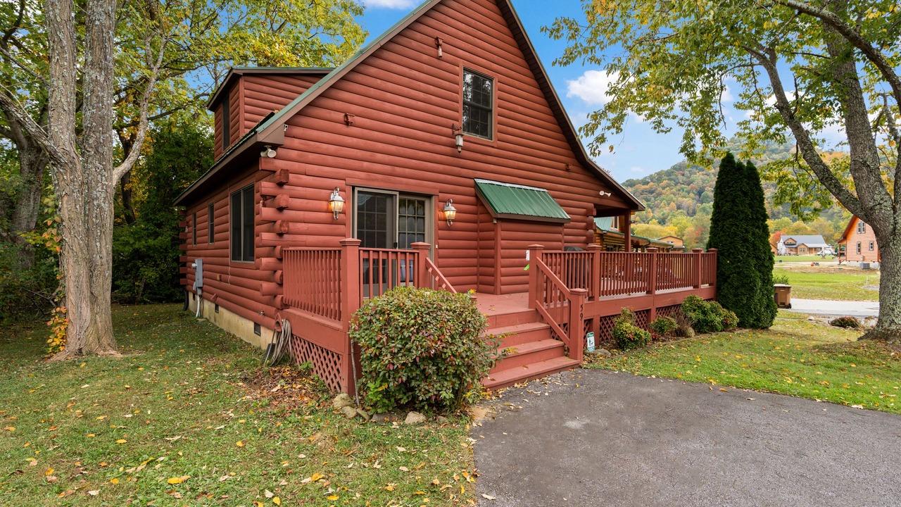 Photo of Others in Maggie Valley