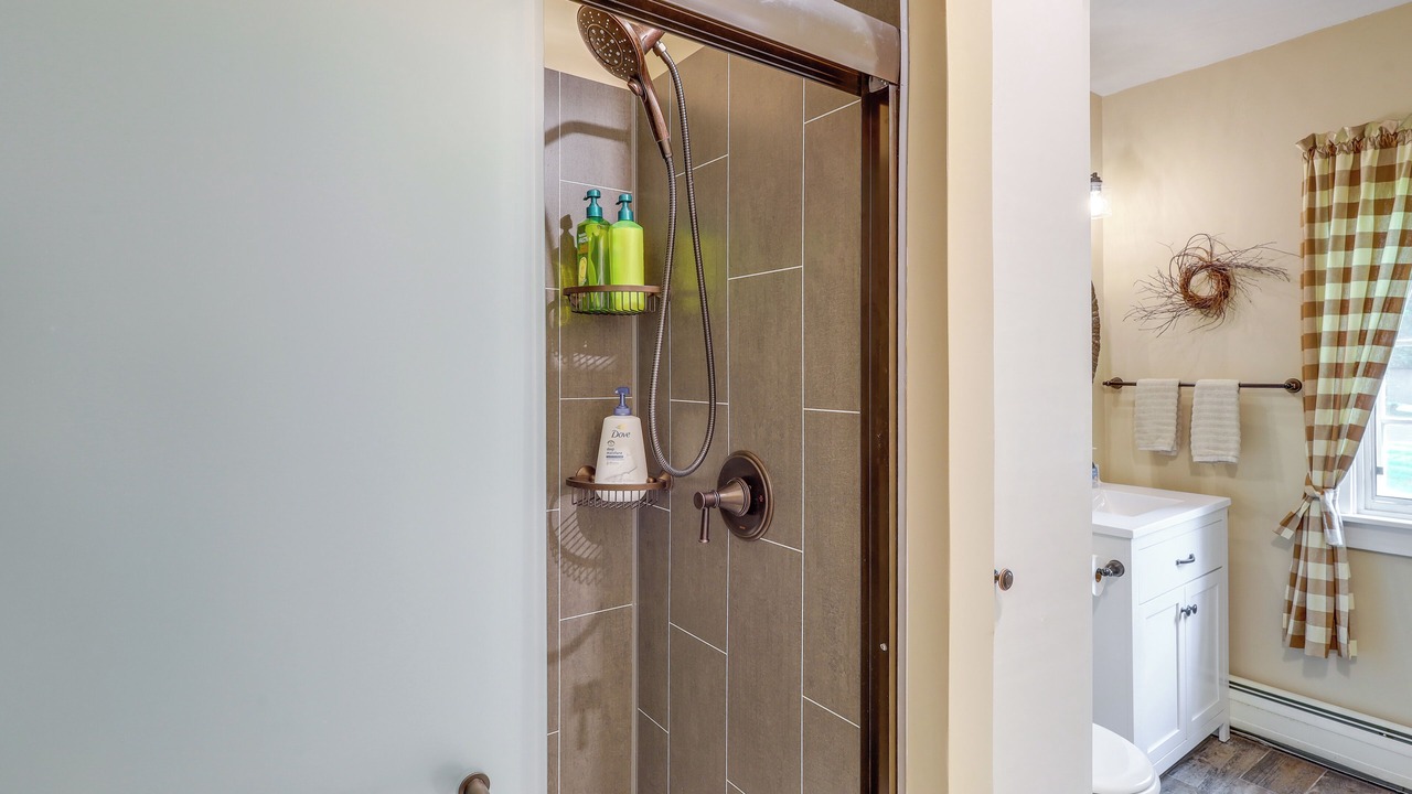 Photo of Bathroom in Speculator