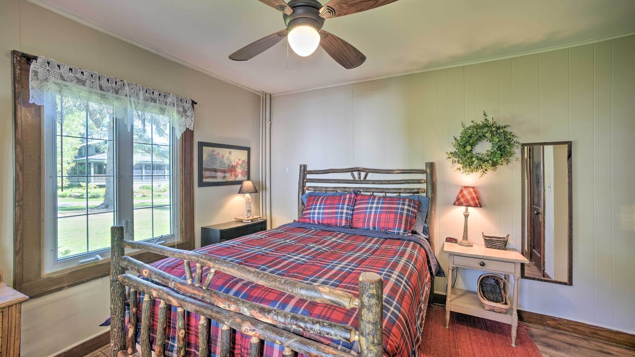 Photo of Others in Speculator