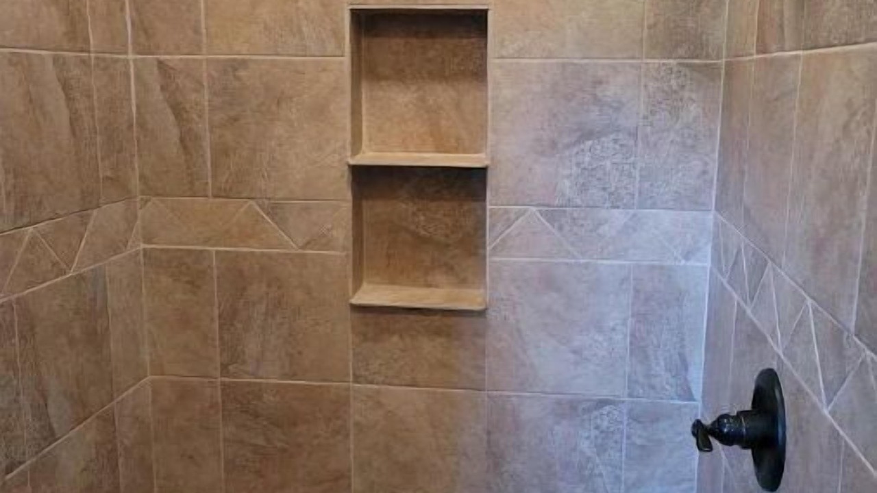 Photo of Bathroom in Daisy