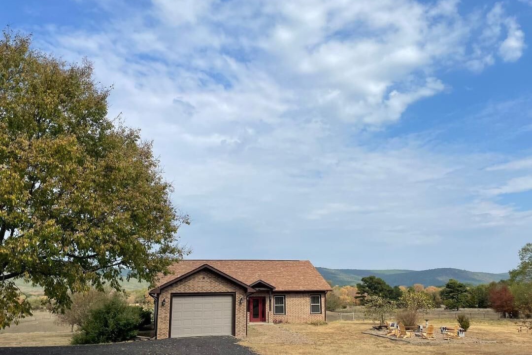 Photo of Outdoor in Daisy