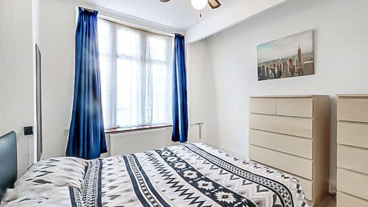 Photo of Bedroom in Luton