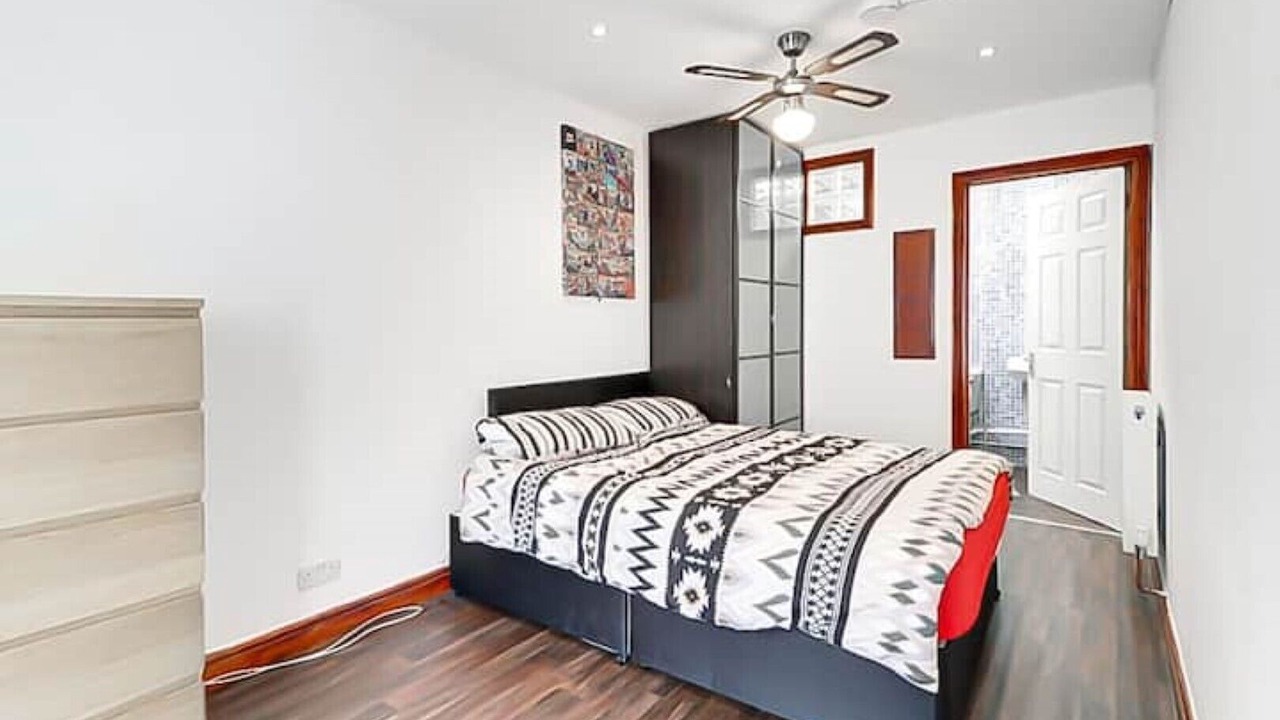 Photo of Bedroom in Luton