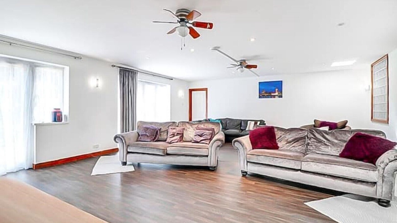 Photo of Livingroom in Luton