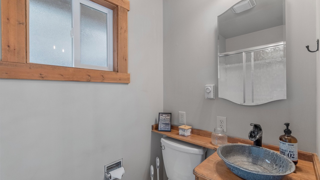 Photo of Bathroom in Leavenworth