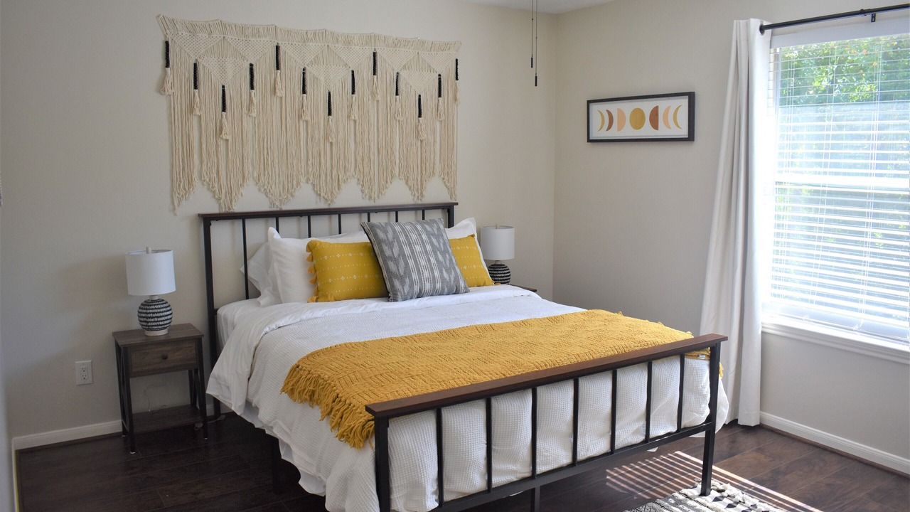 Photo of Bedroom in Addicks