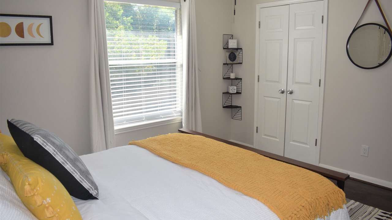 Photo of Bedroom in Addicks