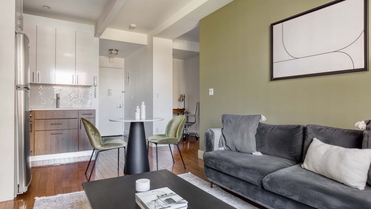 Photo of Livingroom in Upper West Side