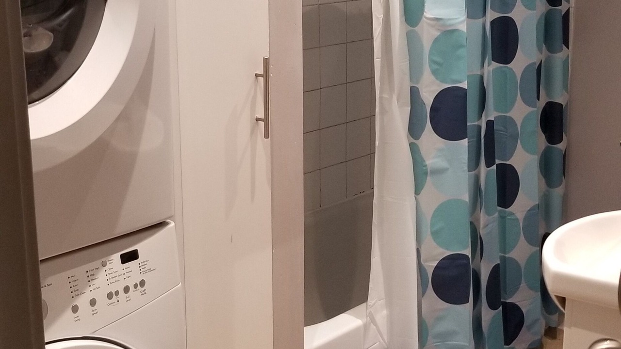 Photo of Bathroom in East Kildonan
