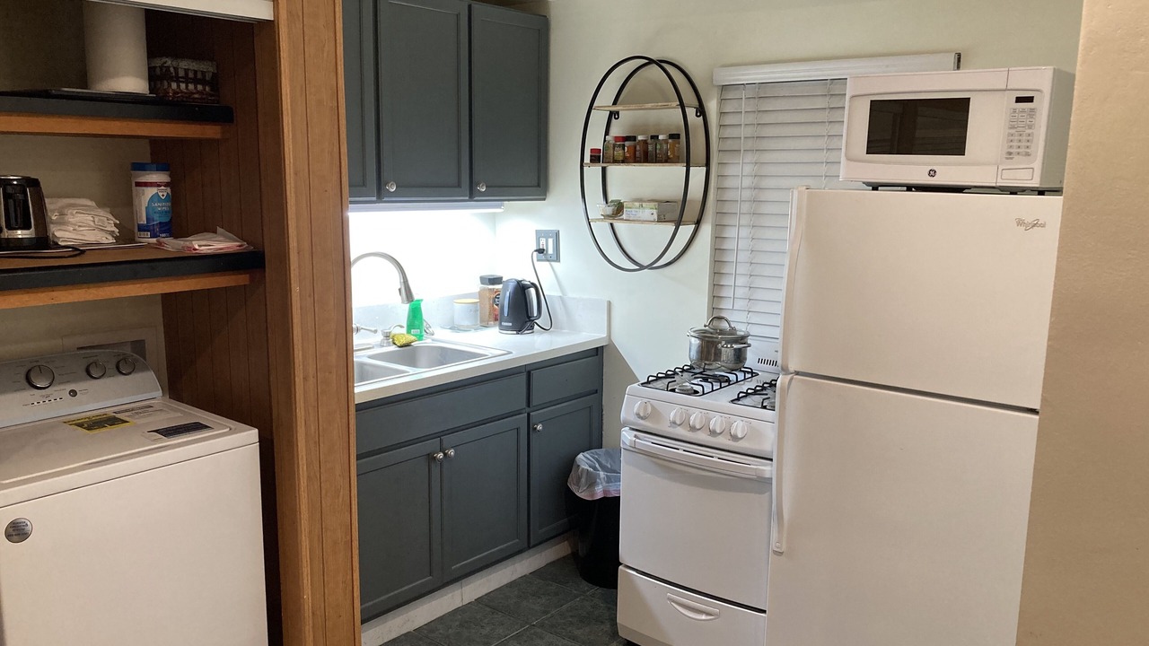 Photo of Kitchen in Greater Wilshire - Hancock Park