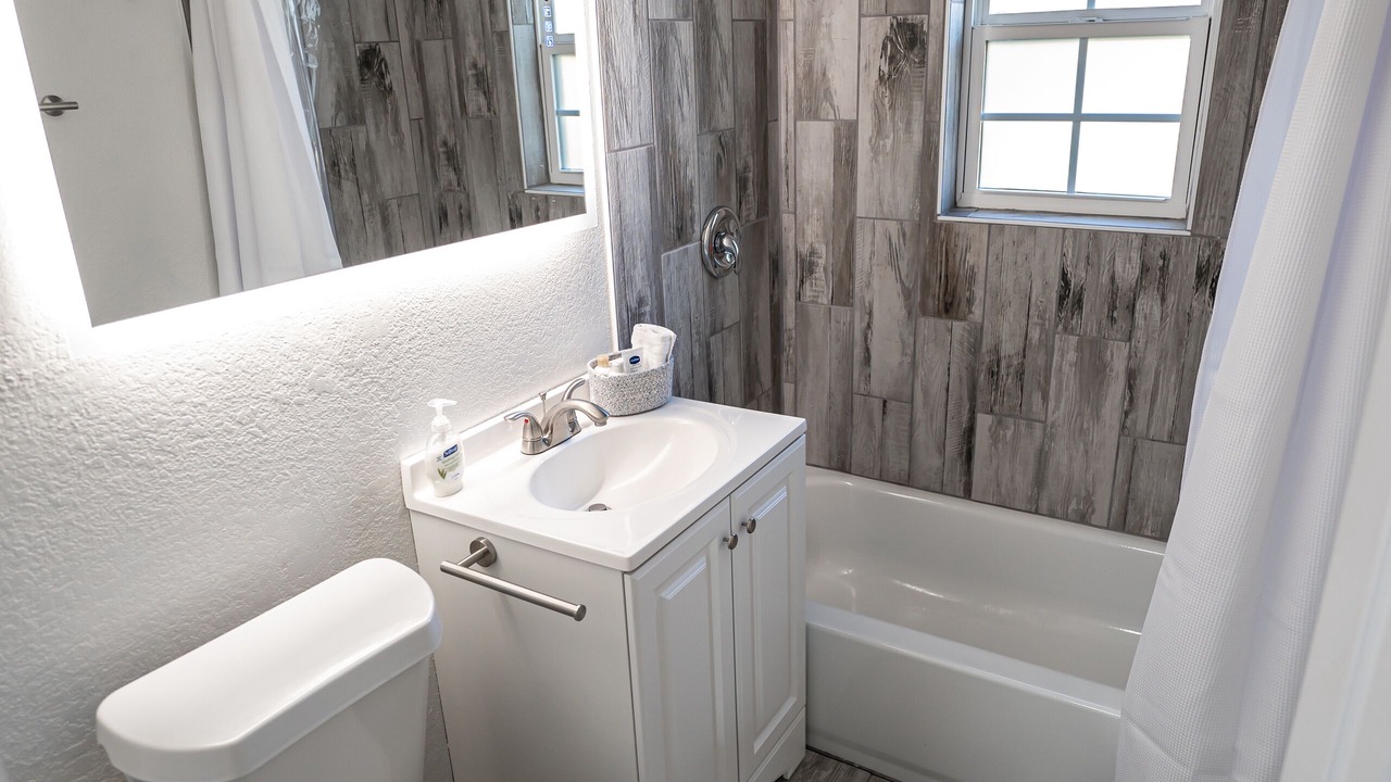 Photo of Bathroom in Norman