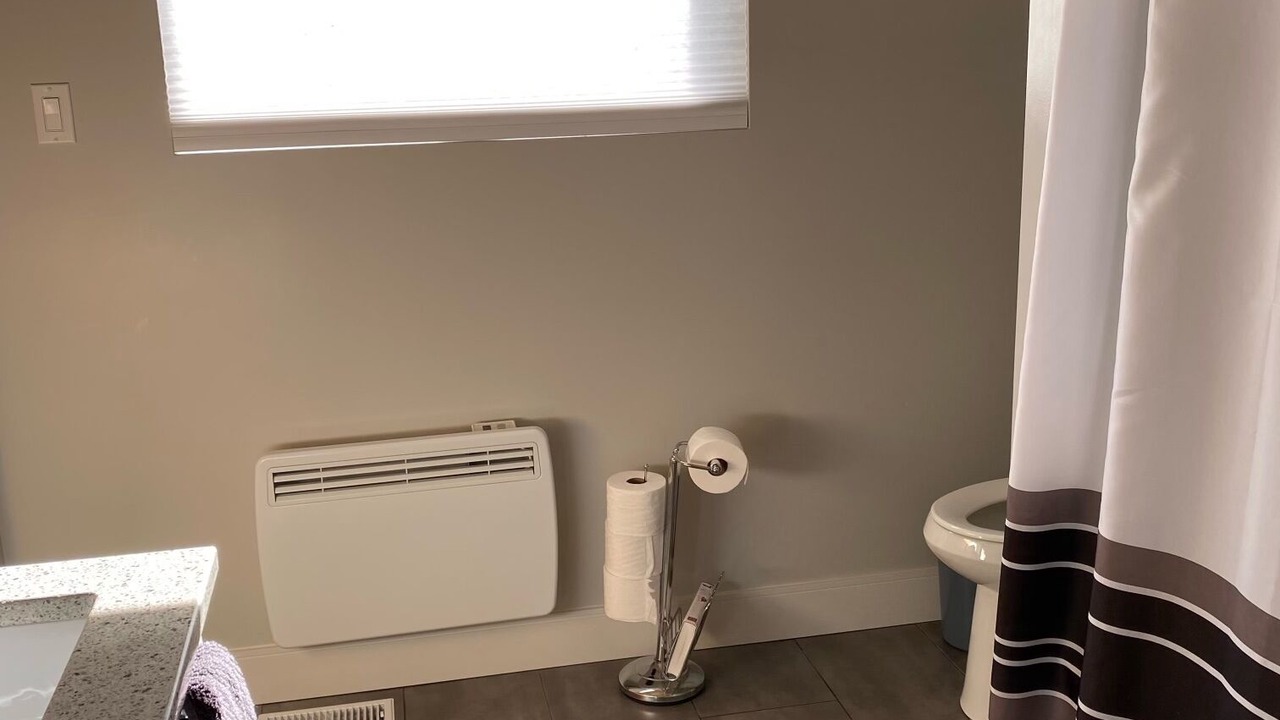 Photo of Bathroom in Hearst