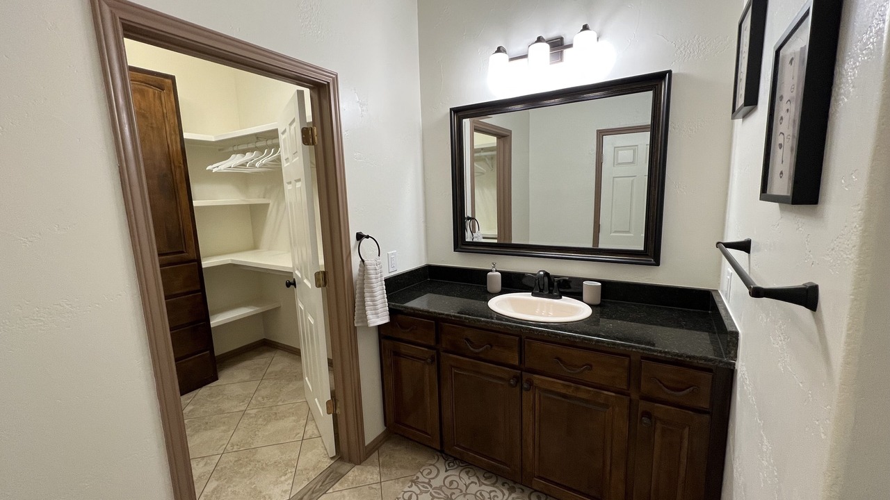 Photo of Bathroom in Harlandale