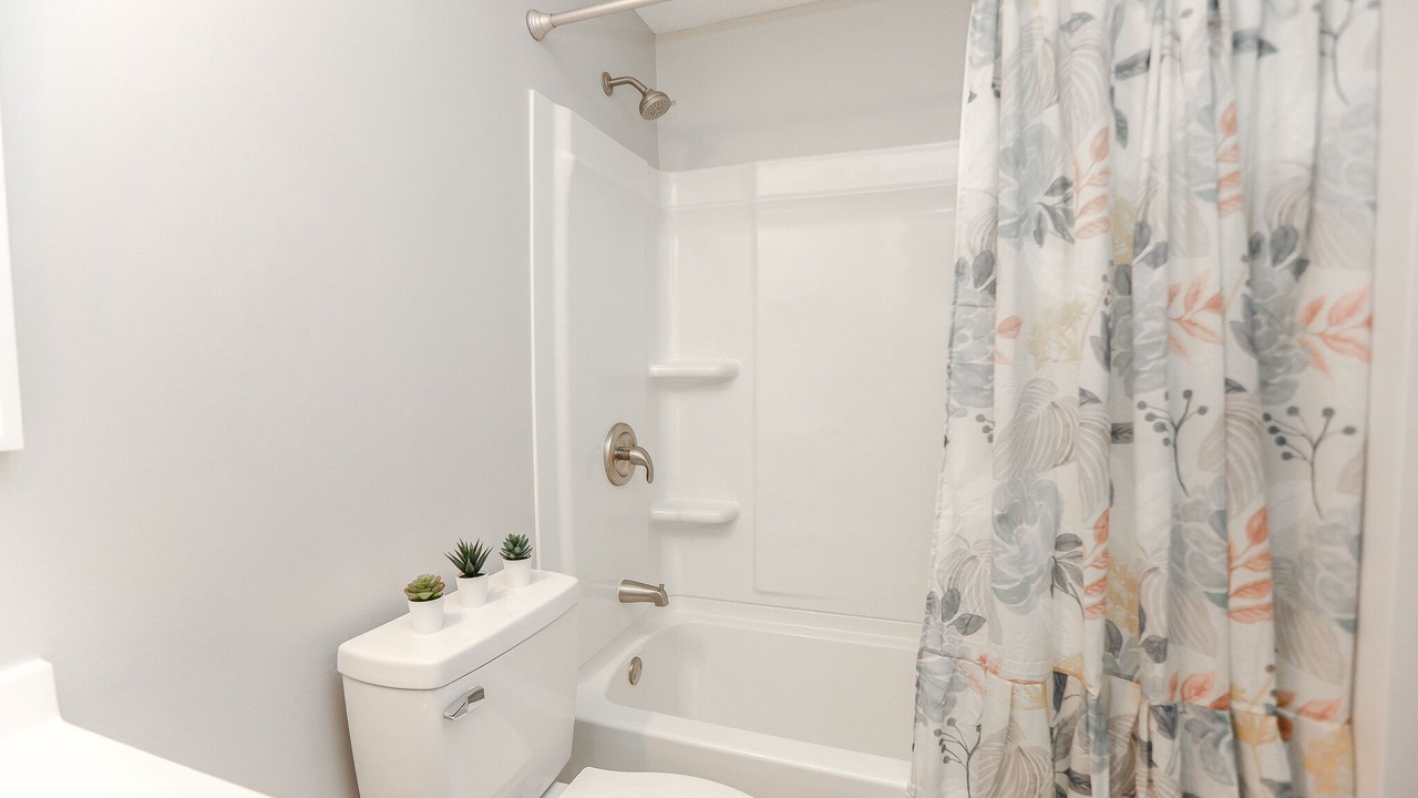 Photo of Bathroom in Coliseum Central