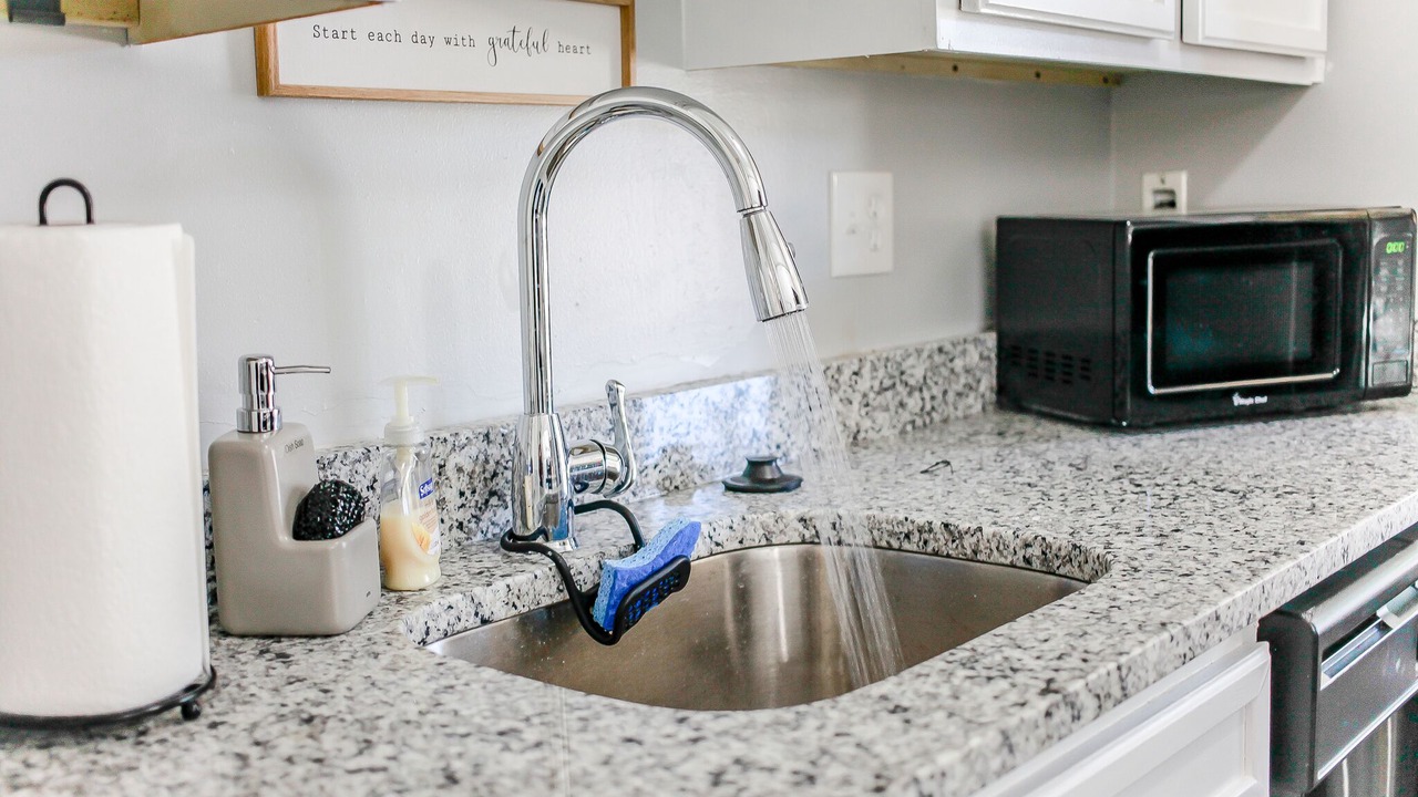 Photo of Kitchen in Coliseum Central