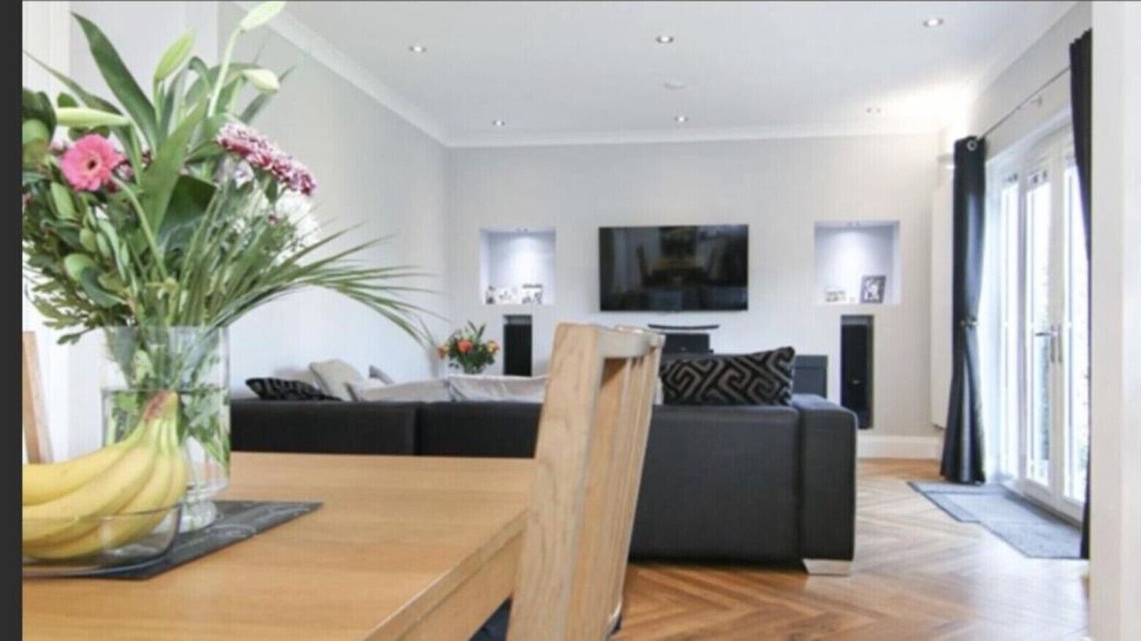 Photo of Livingroom in Bonnybridge