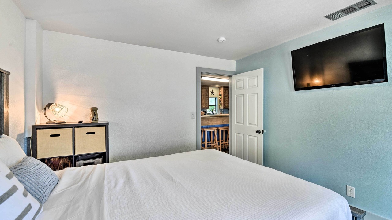 Photo of Bedroom in Glen Rose