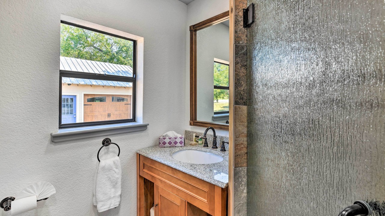 Photo of Bathroom in Glen Rose