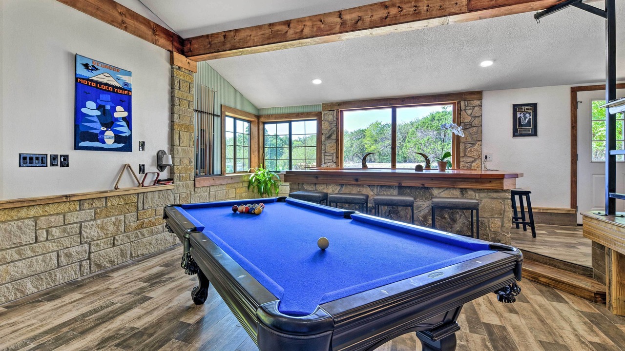 Photo of Bedroom in Glen Rose